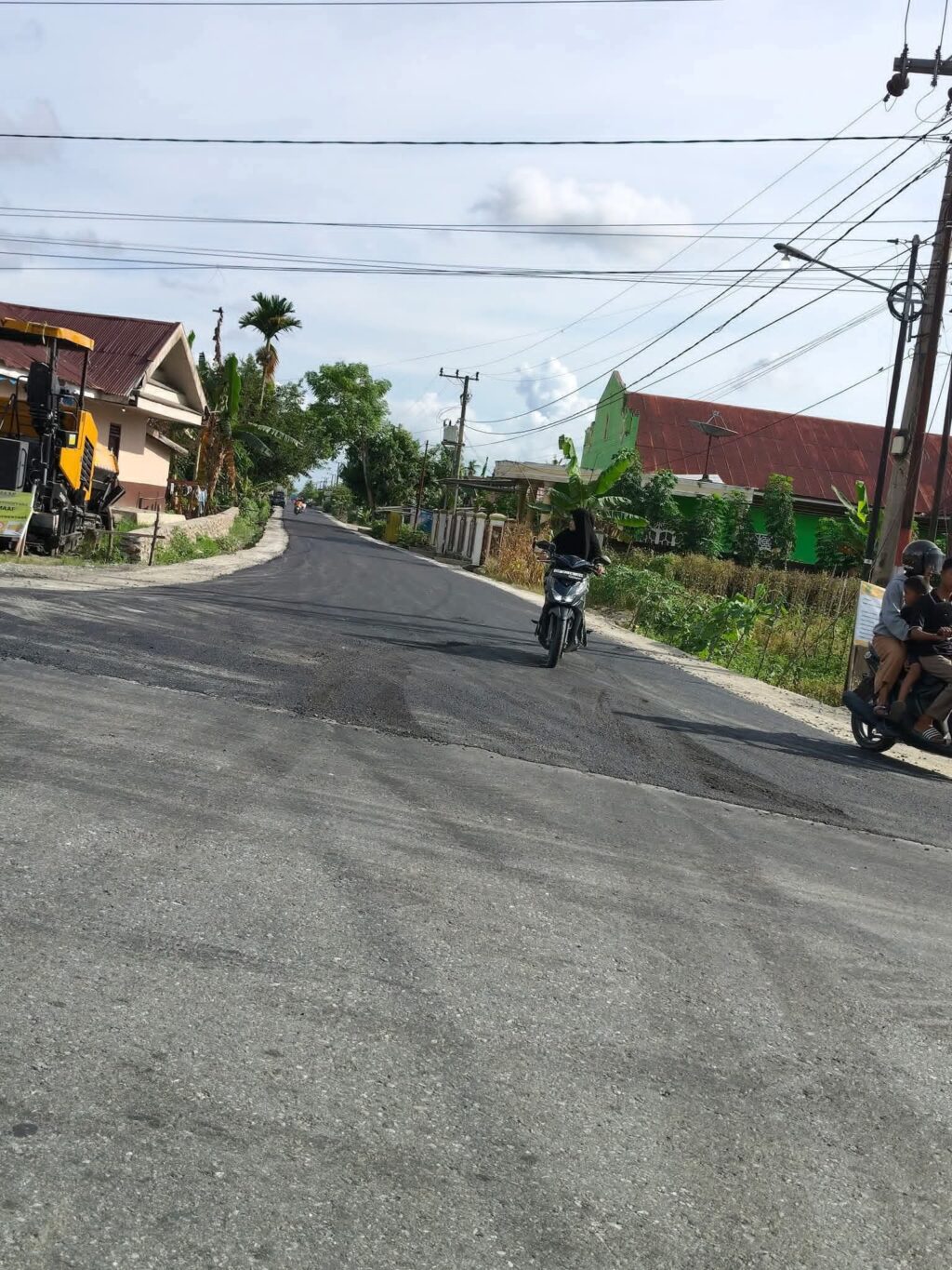 Kondisi jalan Dusun Tulung Rejo, Desa Patila Usai diperbaiki Pemerintah Daerah melalui Dinas PU Luwu Utara