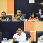 Ketua DPRD Luwu Utara Husain, SE, saat mengikuti Rapat Dengar Pendapat yang digelar DPRD Provinsi, membahas terkait sengketa lahan pembangunan Batalyon di Desa Rampoang