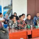 Ketua DPRD Luwu Utara, Husain, bersama Wakil Ketua DPRD Luwu Utara, Hamka Muslimn dan Wakil Ketua DPRD Luwu Zulkifli