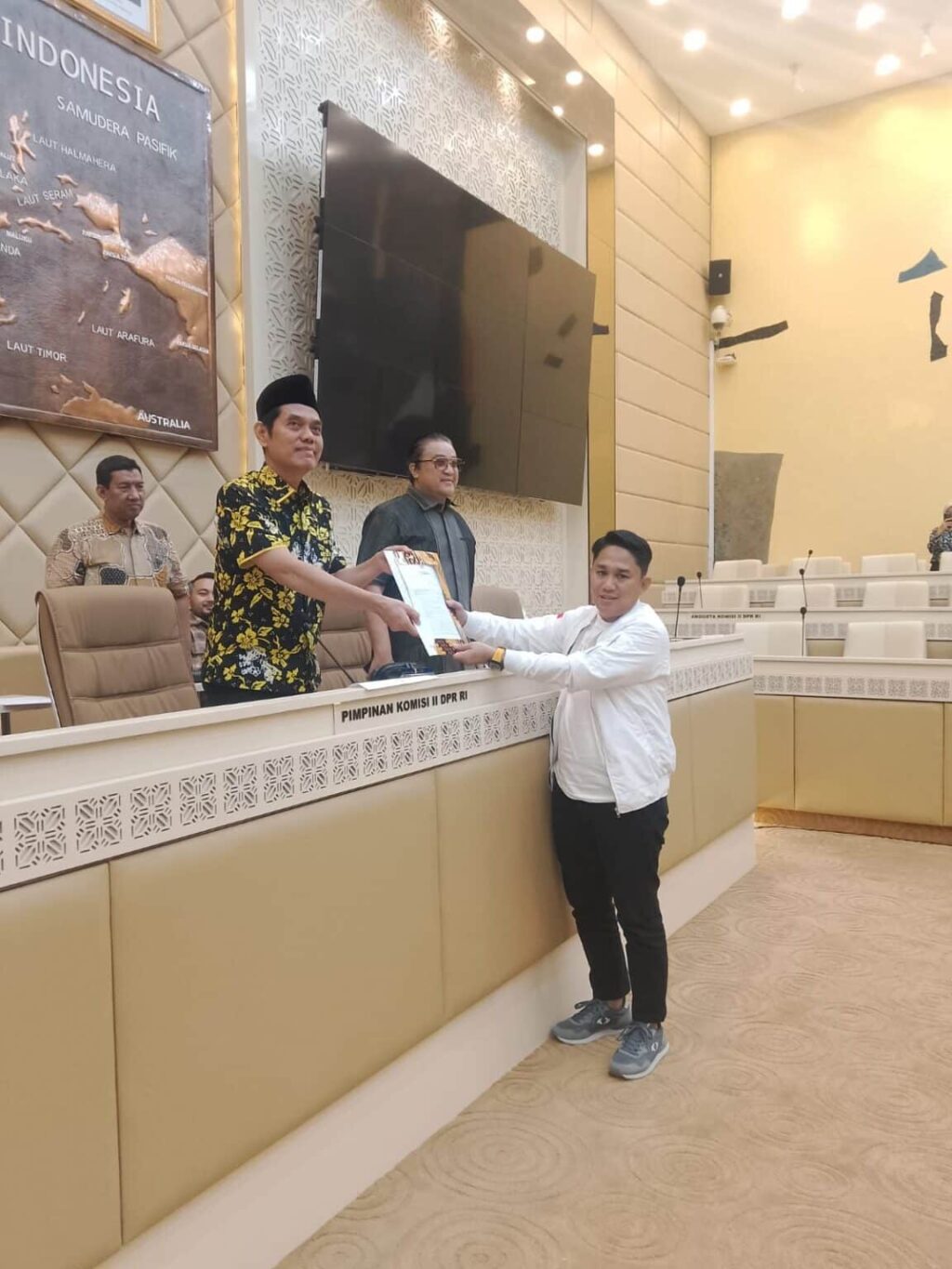 f94da2d164b44d719d19fc0f37171af0-1152x1536